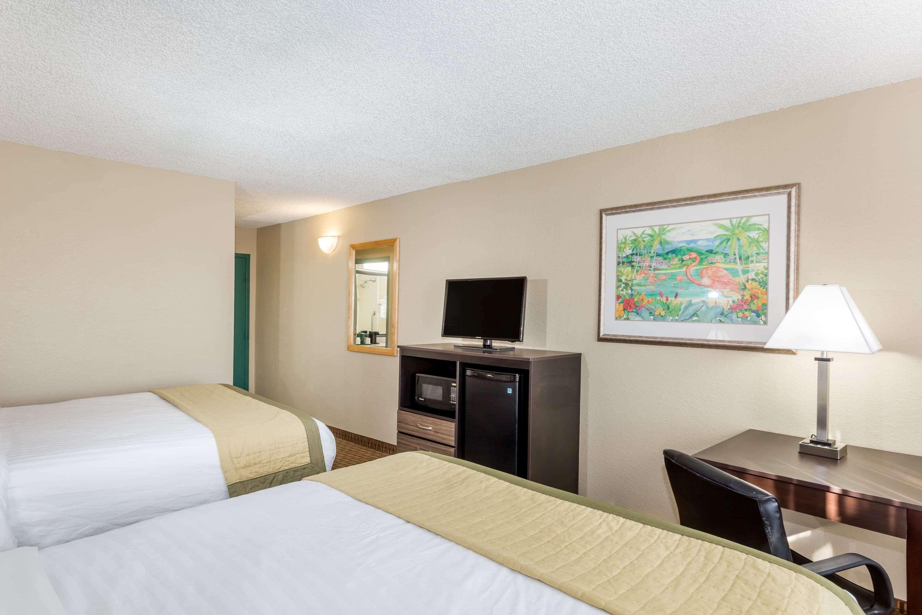 Baymont By Wyndham Fort Myers Airport Chambre photo